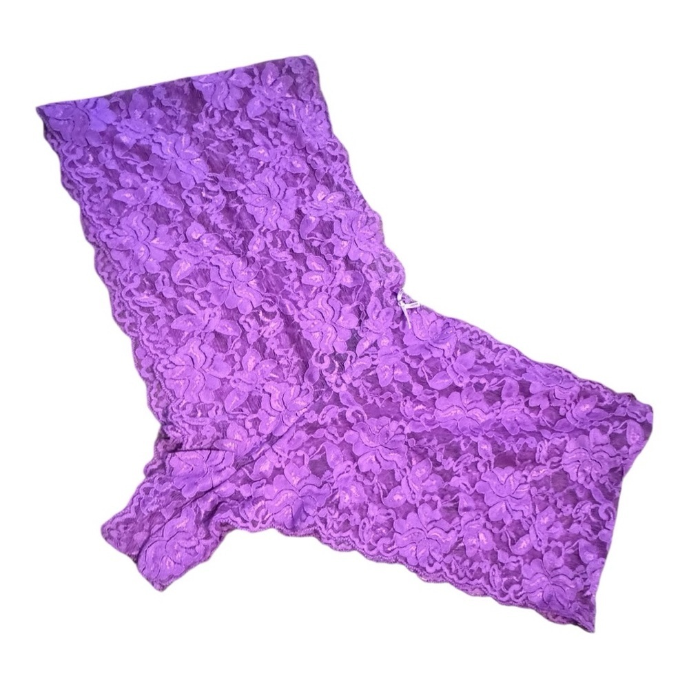 Secret Treasures‎ Woman Purple Lace Panties nwot